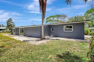 3234 Restful Ln, Sarasota, FL 34231 - Photo 37