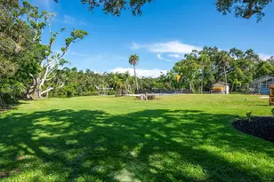 2506 Wilkinson Rd, Sarasota, FL 34231 - Photo 33