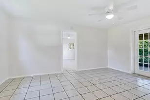 2506 Wilkinson Rd, Sarasota, FL 34231 - Photo 15