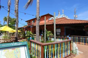 2506 Wilkinson Rd, Sarasota, FL 34231 - Photo 51