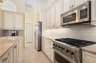 1985 Bel Air Star Pkwy, Sarasota, FL 34240 - Photo 17