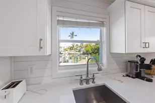 522 Pine Ave, Anna Maria, FL 34216 - Photo 11