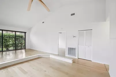 5387 Huntingwood Court #4, Sarasota, FL 34235 - Photo 7