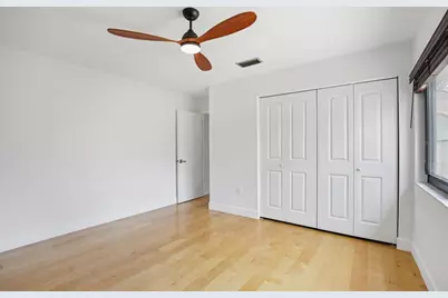 5387 Huntingwood Court #4, Sarasota, FL 34235 - Photo 21