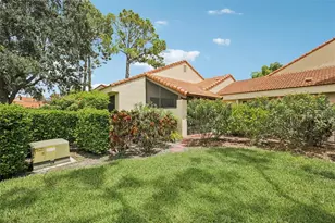 5387 Huntingwood Ct, Sarasota, FL 34235 - Photo 27