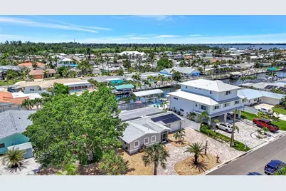 4216 Royal Palm Drive, Bradenton, FL 34210 - Photo 37