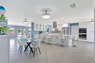 4216 Royal Palm Dr, Bradenton, FL 34210 - Photo 9