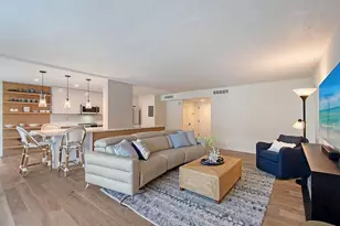 1701 Gulf of Mexico Dr, Longboat Key, FL 34228 - Photo 11