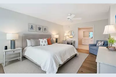 1701 Gulf Of Mexico Drive #404, Longboat Key, FL 34228 - Photo 15