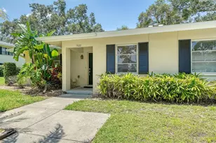 7820 Palm Aire Ln, Sarasota, FL 34243 - Photo 3