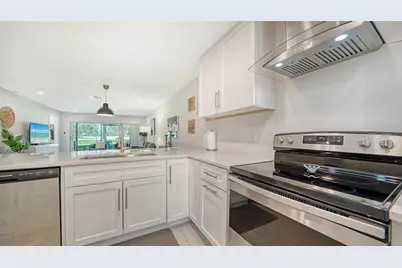 7820 Palm Aire Lane, Sarasota, FL 34243 - Photo 21