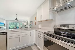 7820 Palm Aire Ln, Sarasota, FL 34243 - Photo 21