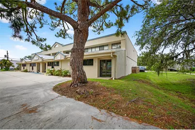 2239 15th Street #D, Sarasota, FL 34237 - Photo 3