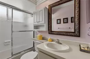 3001 Seawind Cir, Venice, FL 34293 - Photo 19