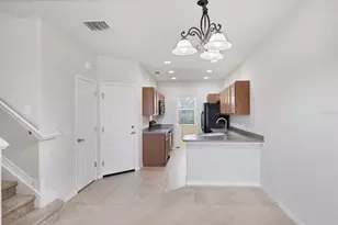 3760 82nd Ave Cir E, Sarasota, FL 34243 - Photo 13