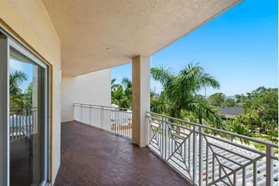 1188 N Tamiami Trail #401, Sarasota, FL 34236 - Photo 11