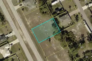 3717 W Gator Cir, Cape Coral, FL 33909 - Photo 1