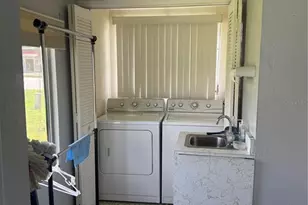 2201 Croton Ct, Lehigh Acres, FL 33936 - Photo 5