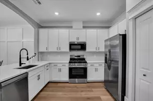 15736 Sunny Day Dr, Bradenton, FL 34211 - Photo 3