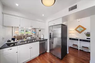 425 Cerromar Terrace, Venice, FL 34293 - Photo 7