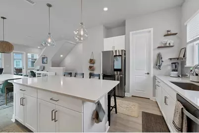 2353 Lindstrom Street, Sarasota, FL 34237 - Photo 13