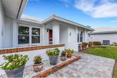 3995 Lakewood Avenue, Bradenton, FL 34208 - Photo 3