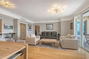 750 N Tamiami Trl, Sarasota, FL 34236 - Photo 11