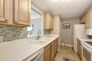 750 N Tamiami Trl, Sarasota, FL 34236 - Photo 17