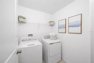 9076 Tequila Sunrise Dr, Sarasota, FL 34241 - Photo 9