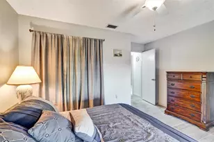 4121 Vallarta Ct, Sarasota, FL 34233 - Photo 11