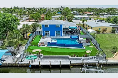 310 Bryn Mawr Island, Bradenton, FL 34207 - Photo 1