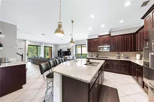 4653 Royal Dornoch Cir, Bradenton, FL 34211 - Photo 7