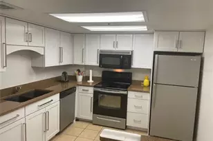 1 Key Capri, Treasure Island, FL 33706 - Photo 9