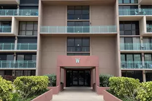 1 Key Capri, Treasure Island, FL 33706 - Photo 5