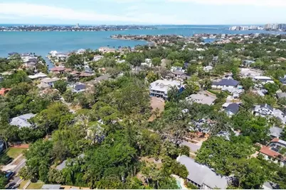 2315 McClellan Parkway, Sarasota, FL 34239 - Photo 31