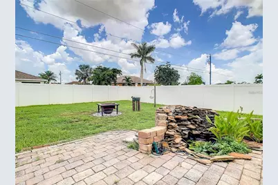 421 Tropicana Parkway E, Cape Coral, FL 33909 - Photo 11
