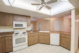 1203 Tallywood Dr, Sarasota, FL 34237 - Photo 17