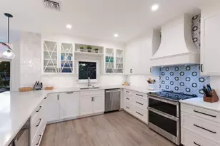 212 Oak Ave, Anna Maria, FL 34216 - Photo 11
