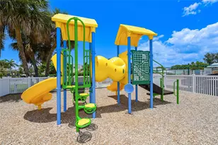 307 57th St, Holmes Beach, FL 34217 - Photo 33