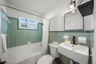 307 57th St, Holmes Beach, FL 34217 - Photo 15