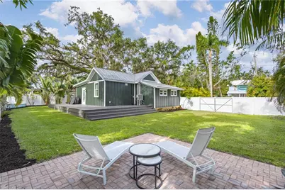 217 9th Street E, Bradenton, FL 34208 - Photo 21