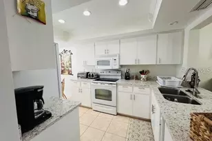 5246 Wedgewood Ln, Sarasota, FL 34235 - Photo 7