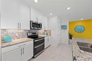 387 Aruba Cir, Bradenton, FL 34209 - Photo 27