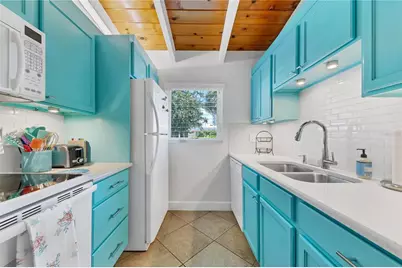 6006 Midnight Pass Road #16, Sarasota, FL 34242 - Photo 13