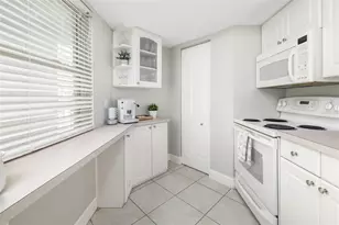 1770 Benjamin Franklin Dr, Sarasota, FL 34236 - Photo 15