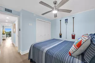 1300 Gulf Shore Blvd N, Naples, FL 34102 - Photo 23