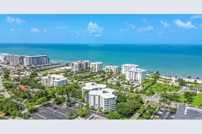 1300 Gulf Shore Boulevard N #700, Naples, FL 34102 - Photo 31