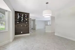 4830 Greywood Ln, Sarasota, FL 34235 - Photo 11