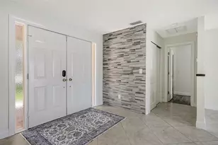 4830 Greywood Ln, Sarasota, FL 34235 - Photo 3