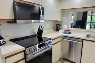 4411 46th Ave W, Bradenton, FL 34210 - Photo 13